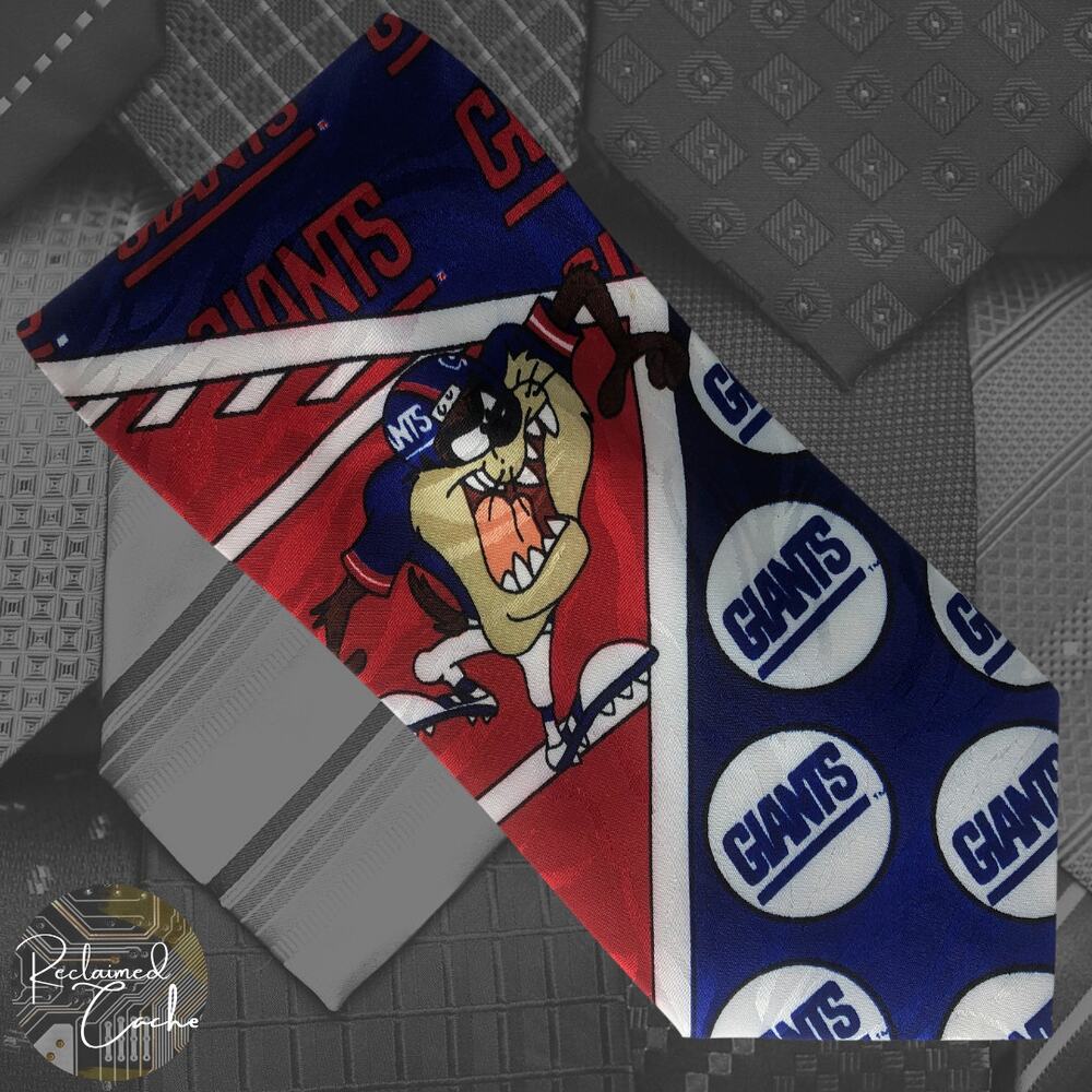 Looney Tunes New York Giants Tie